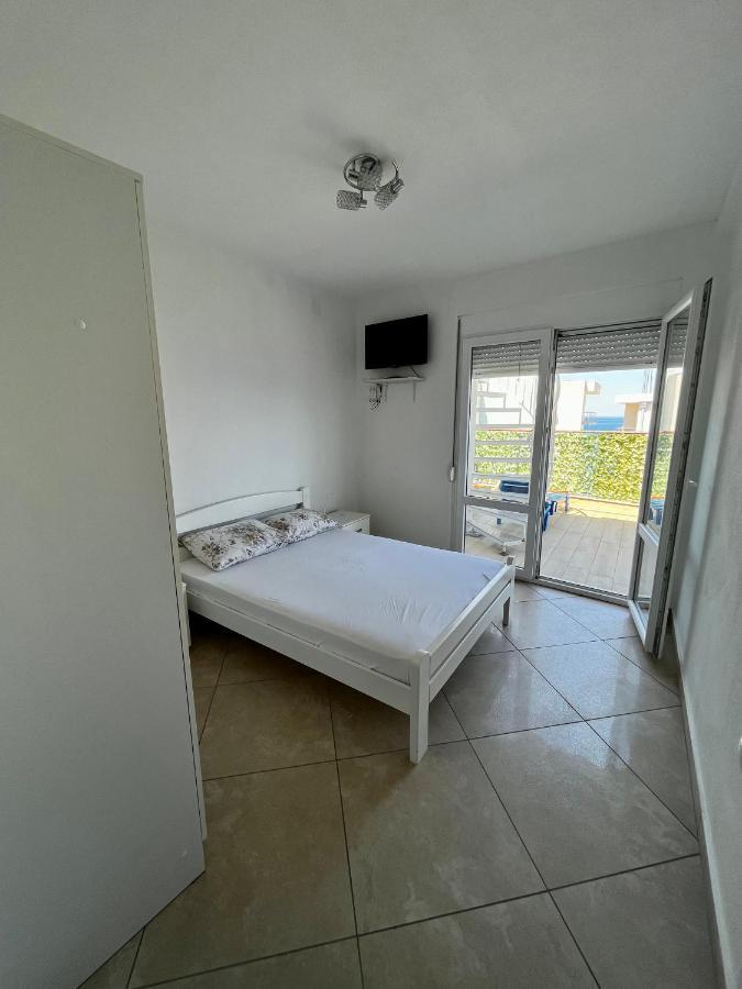 Apartments Apartmani Bojana Utjeha Ngoại thất bức ảnh