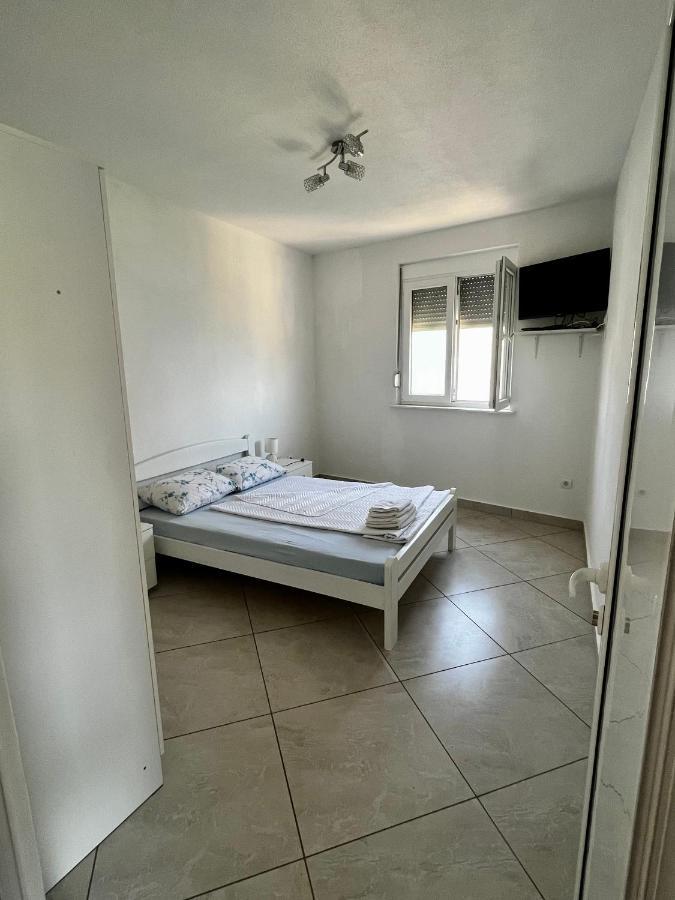 Apartments Apartmani Bojana Utjeha Ngoại thất bức ảnh