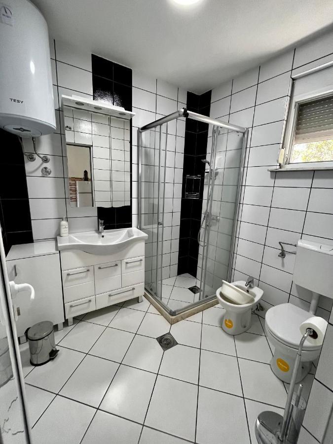 Apartments Apartmani Bojana Utjeha Ngoại thất bức ảnh