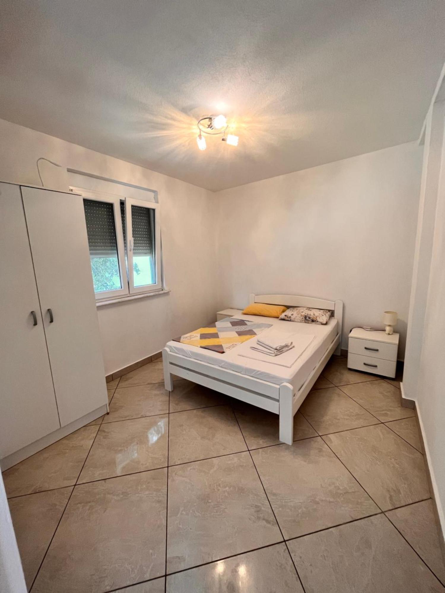 Apartments Apartmani Bojana Utjeha Ngoại thất bức ảnh