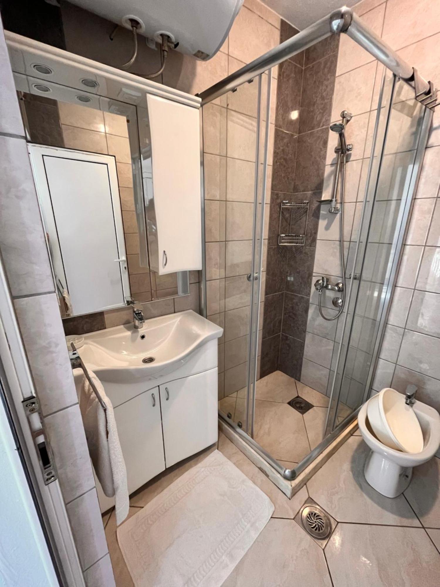 Apartments Apartmani Bojana Utjeha Ngoại thất bức ảnh